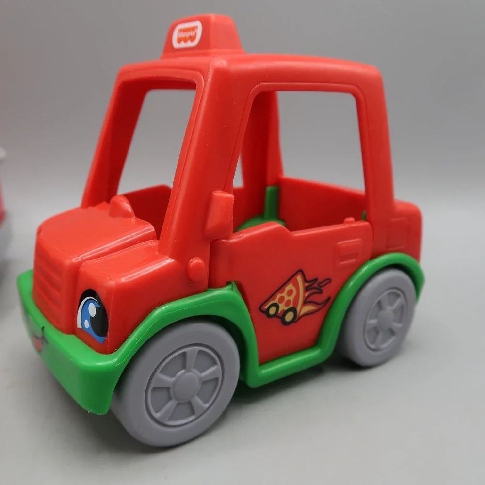 Set Of 4 Fisher Price Little People & Vehicles Fire Truck Pizza Delivery Truck